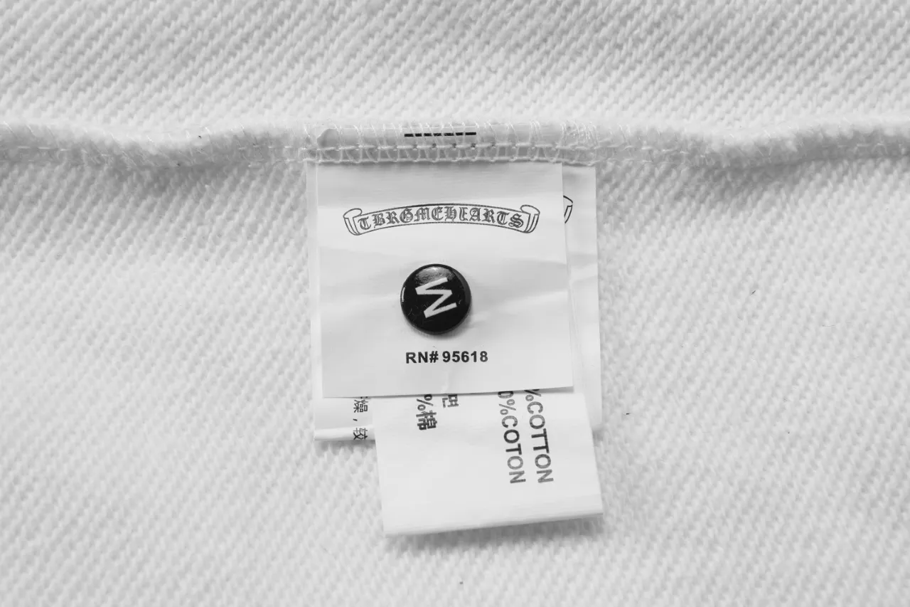 P250 Chrome Hearts Chrome Hearts Horse Shoe Printed Round Neck Sweatshirt Size: SMLXL Color: White Black